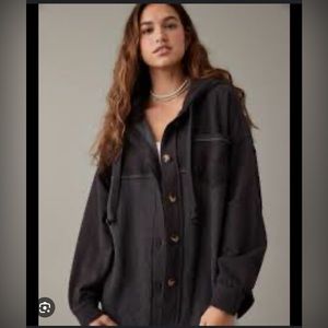American Eagle big hug hooded shacket, black. Size XS.